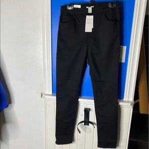 High waisted black skinny jeans